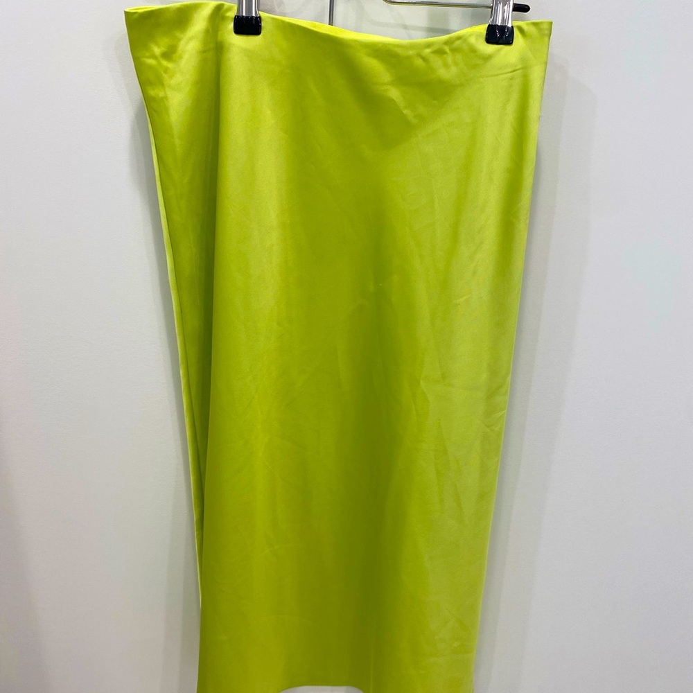Jcrew slip skirt with elastic waist band, small, color lime/chartreuse